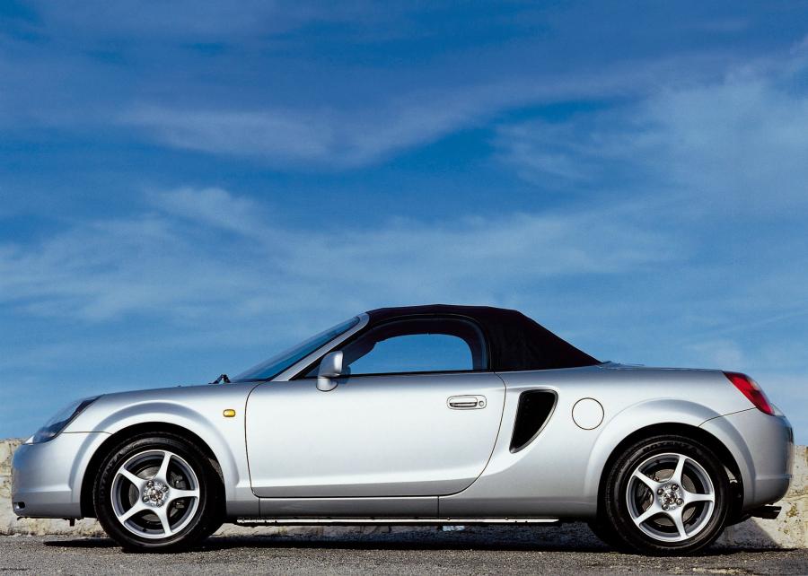  Toyota MR2 1999 года  (фото 7 из 45)